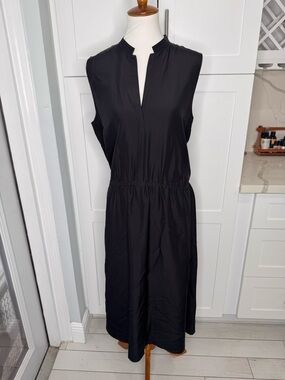 Vince 100% Silk Black V Neck Cut Out Collar Tie Waist Midi Dress Sz L Minimalist